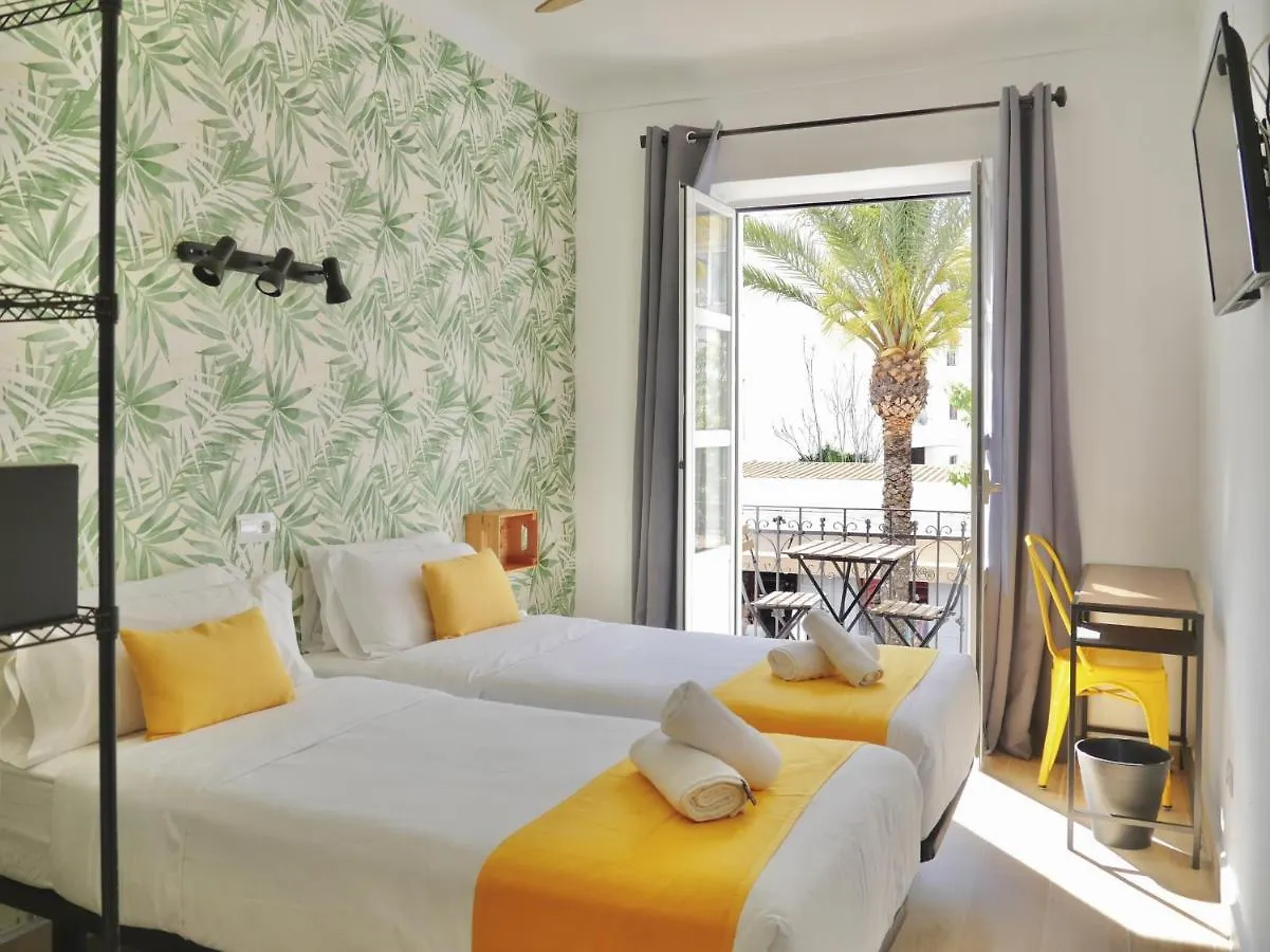 Nanit Rooms Ibiza Hostal Santa Eulalia del Río Pensión